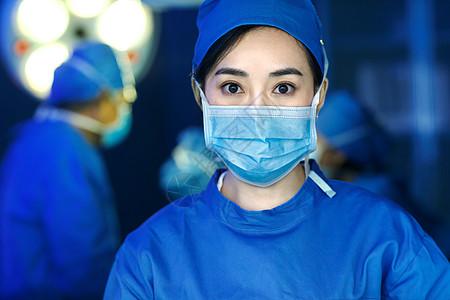 僵尸护士医疗用品手术衣亚洲人医务工作者在手术室背景